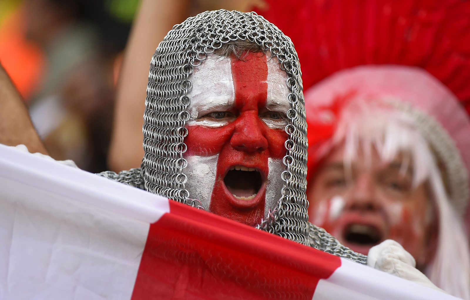 仅凸显了拜 仅凸显了拜